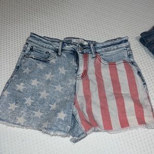 Judy Blue Shorts- medium